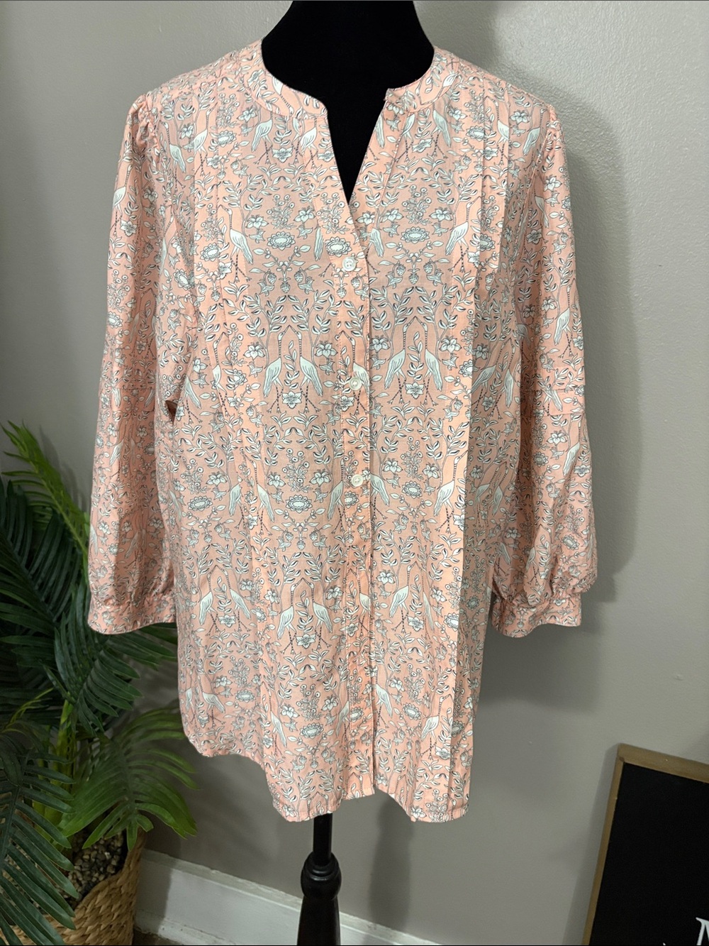 J. McLaughlin Laramie Pink Heron Crane Bird Print Silk-Blend Blouse Women’s M